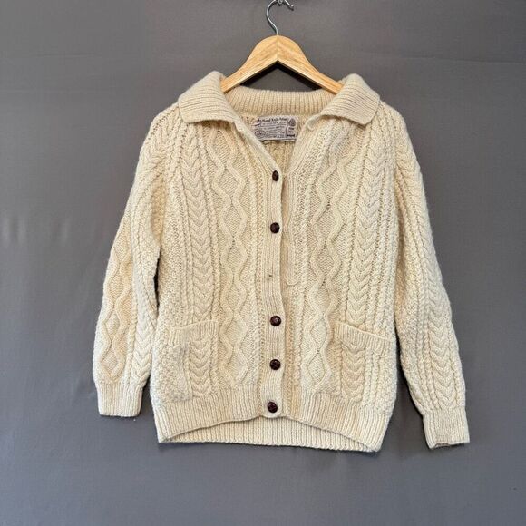 Hand Knit Aran Women’s Wool Sweater Button Up Style Size Small 100% New Wool - Picture 1 of 9